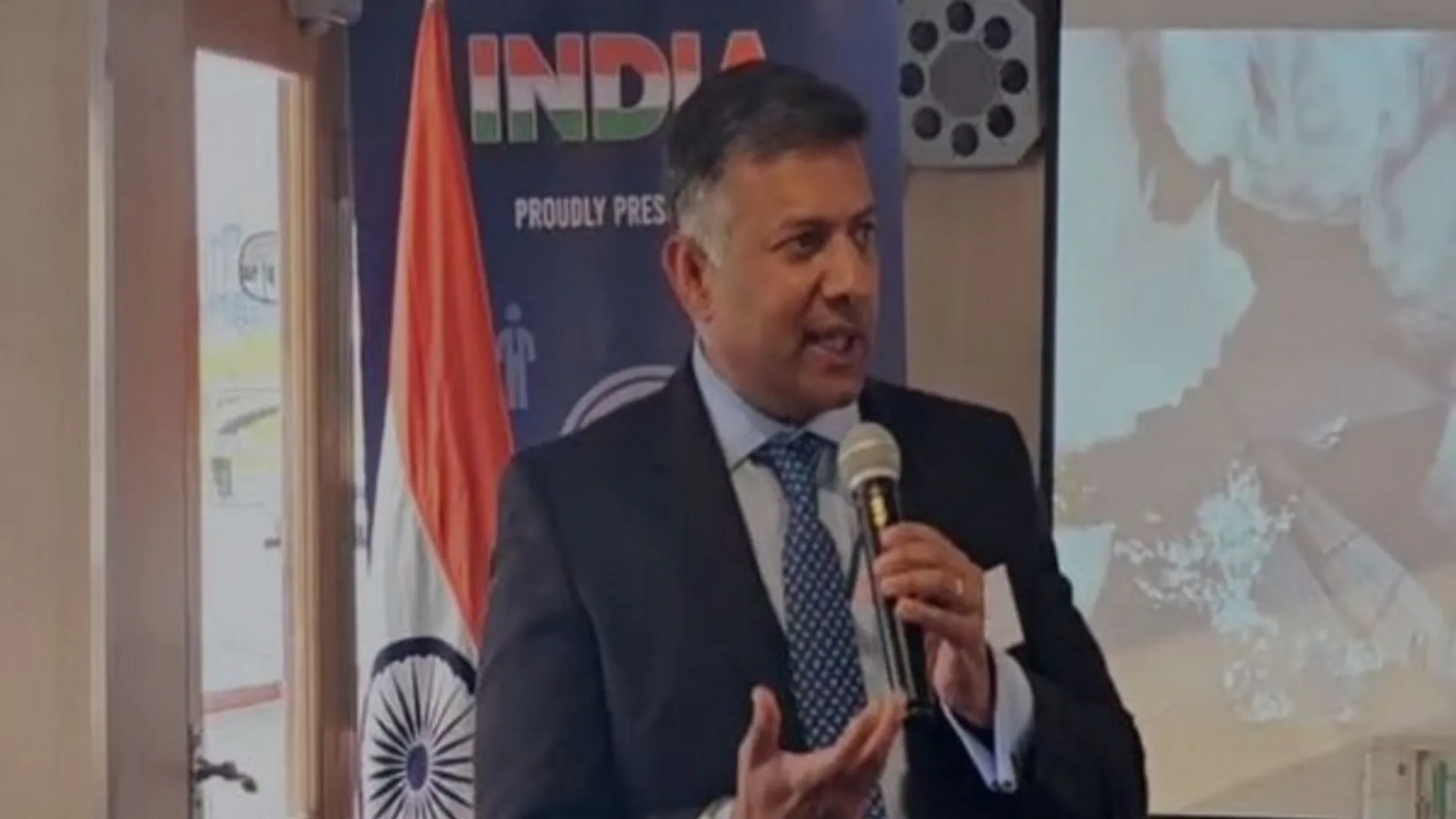 India condemns ‘disgraceful incident’ after high commissioner denied entry to UK Gurudwara