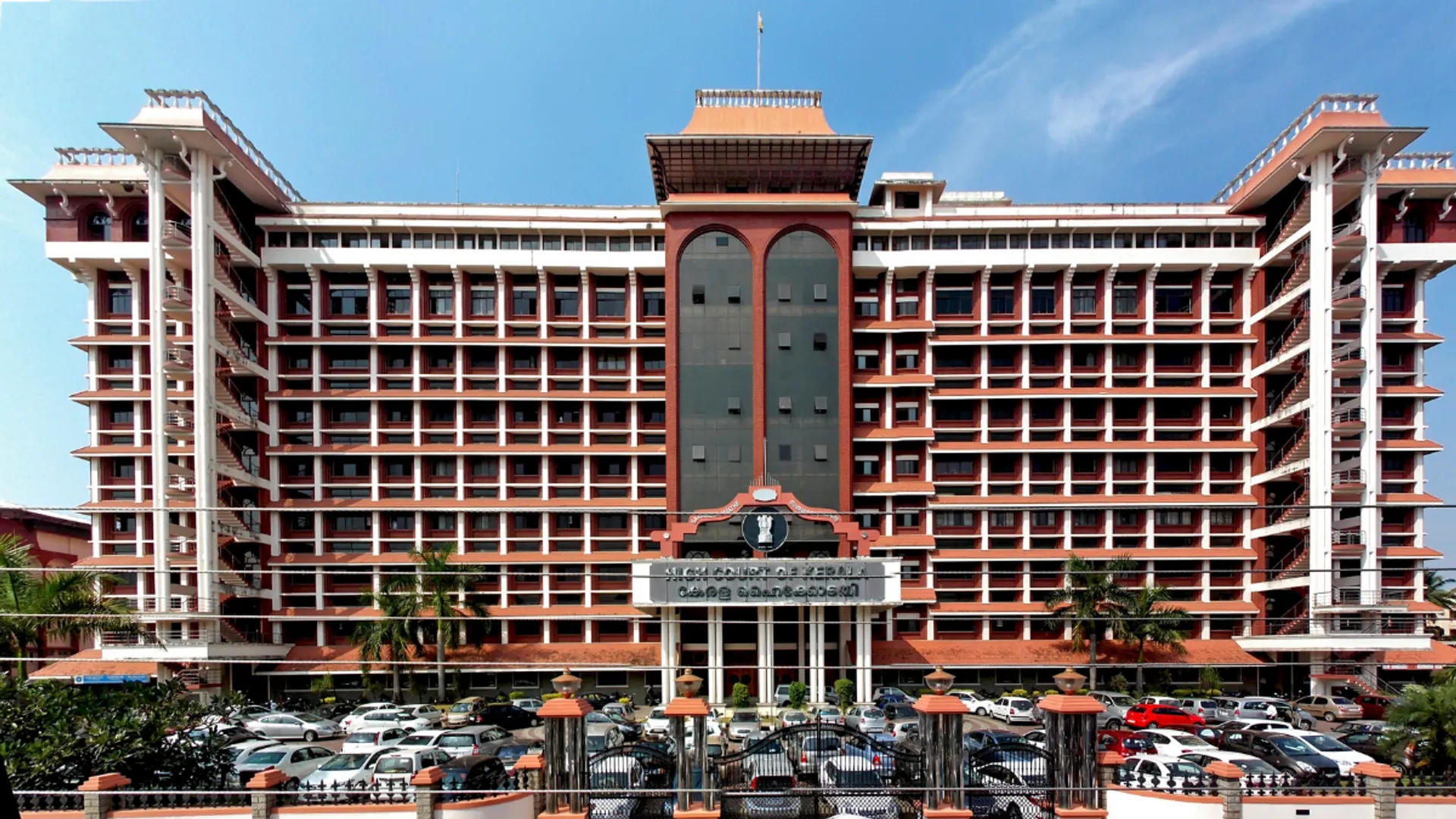 Kerala High Court names three-year-old girl as parents fight over naming her