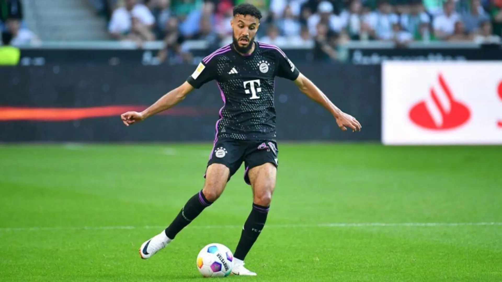 Football: Bayern player Mazraoui escapes suspension over pro-Palestine posts