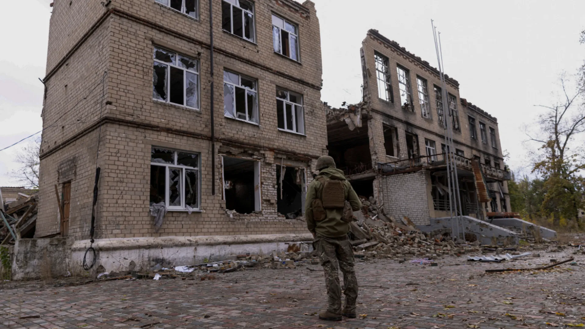At least 8 injured in Russian strike on Ukraine’s Kherson, dozens of buildings damaged