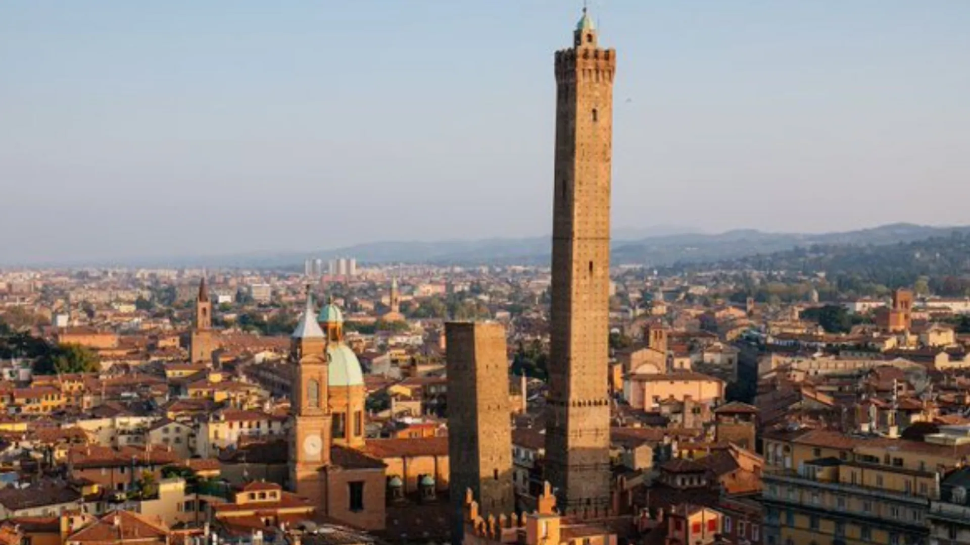 Medieval 'leaning tower' in Italian city tilting too much, to remain closed for few years