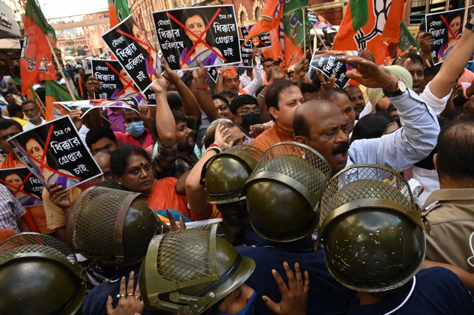 Parliament ethics panel recommends expulsion of TMC MP Mahua Moitra in cash-for-query charges