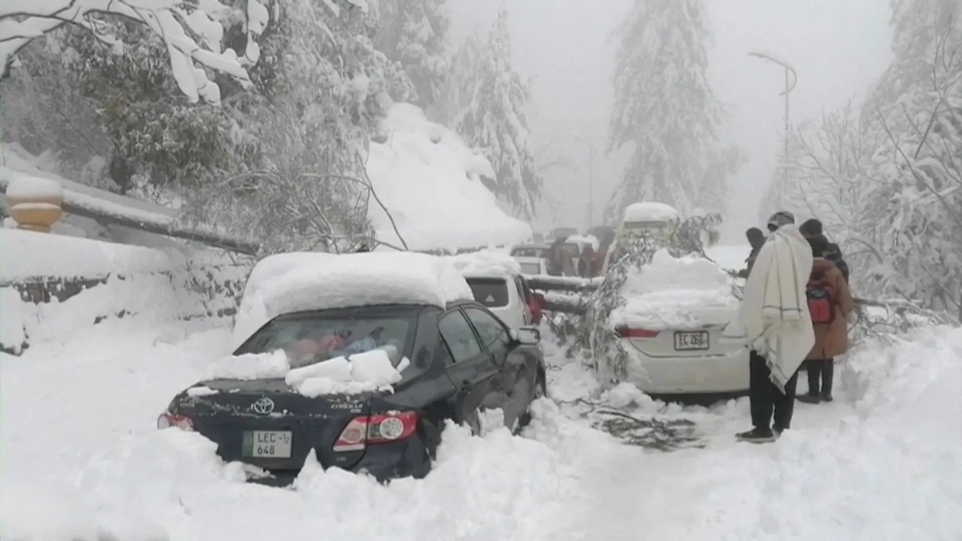 India: Major national highways closed in Kashmir valley due to fresh snowfall