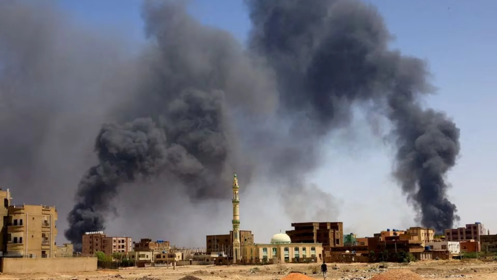Sudan fighting destroys strategic Khartoum bridge