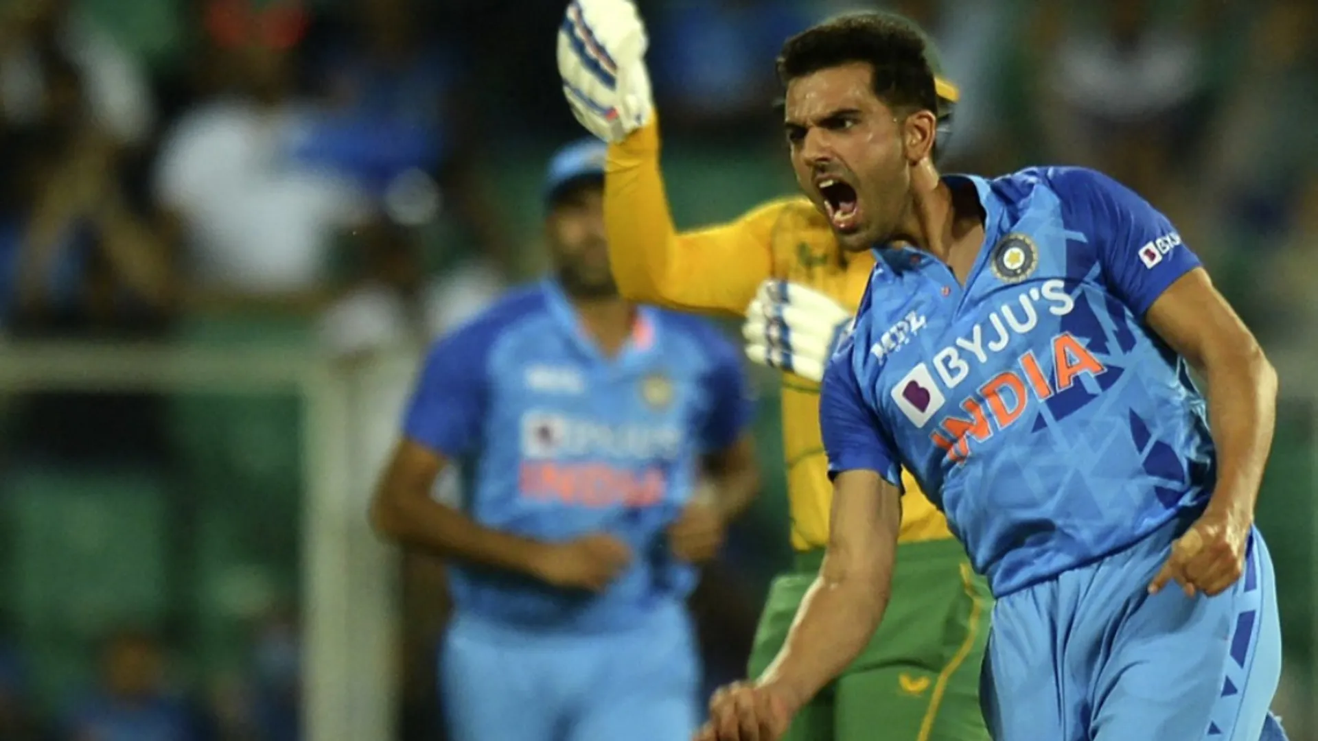 T20I-bound Deepak Chahar eyes Test call-up, breaks silence on perception about him