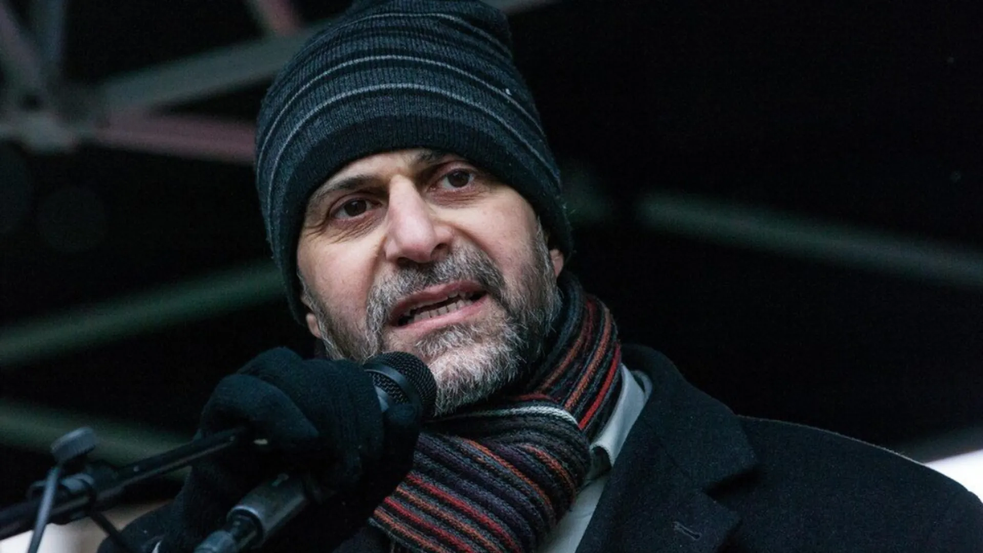 Prominent mosque chairman who praised Hamas founder invited to dinner with London’s Met police: Report