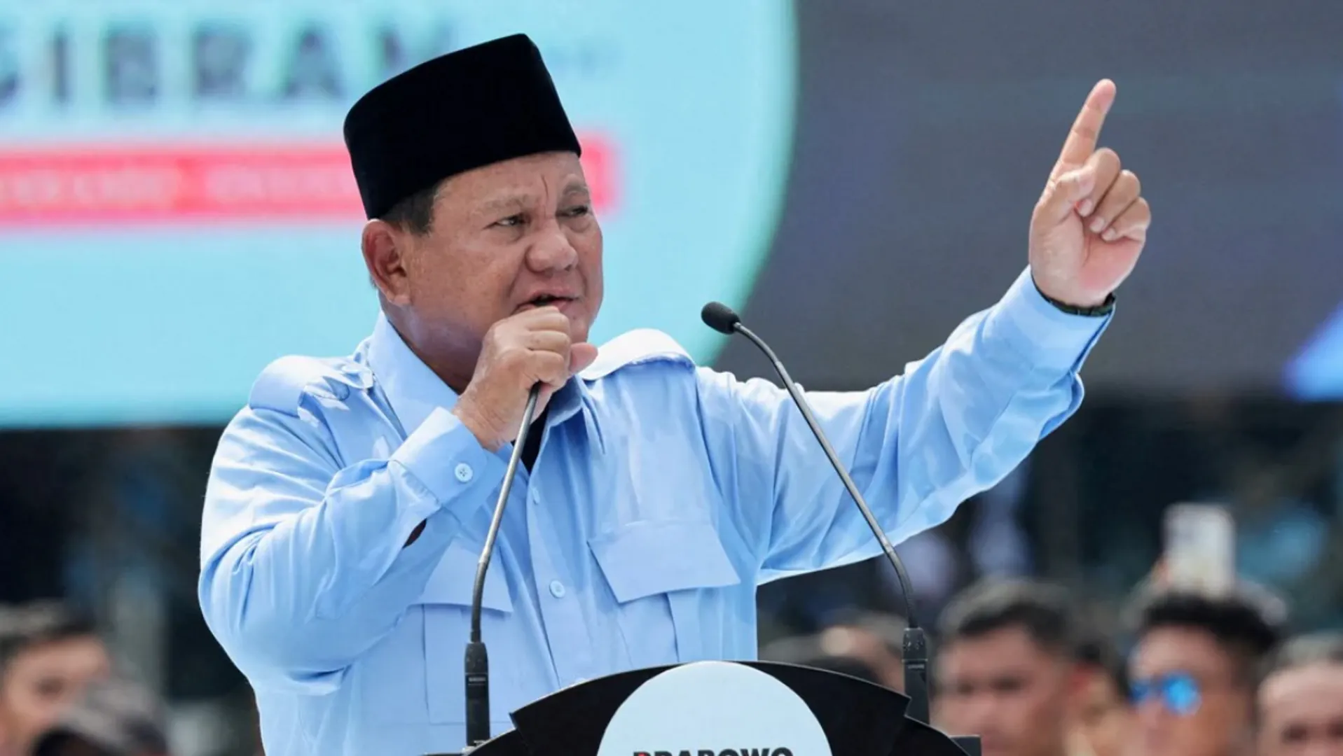 Indonesia pushes for major policy reforms to combat the âmiddle-income trapâ