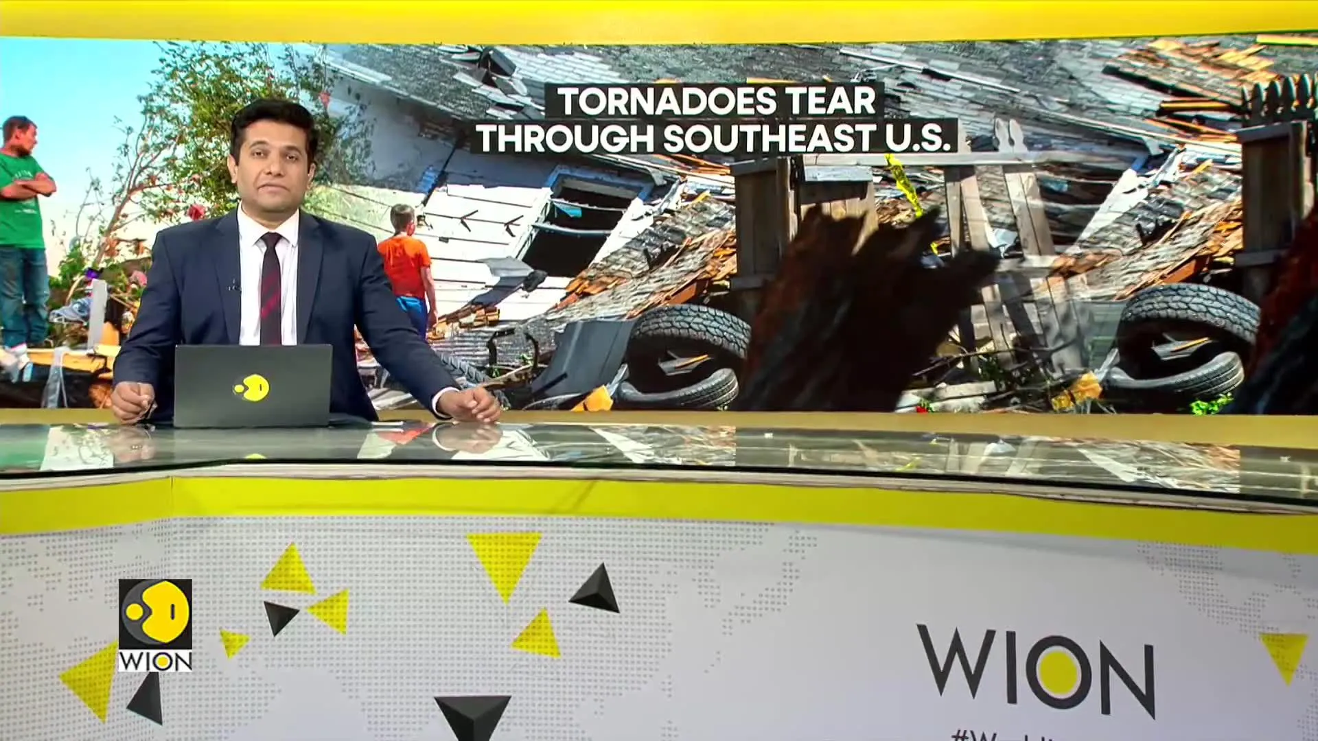 Tornadoes tear through Southeastern US, at least three dead