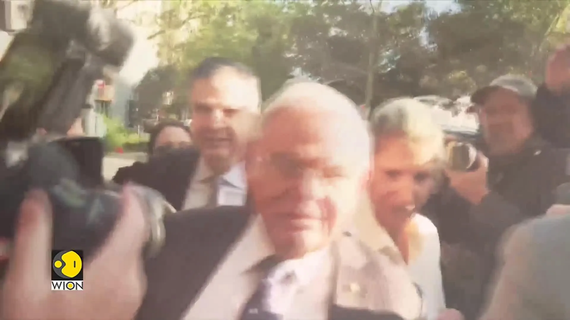 Gravitas | Bob Menendez to blame wife Nadine for alleged crimes?