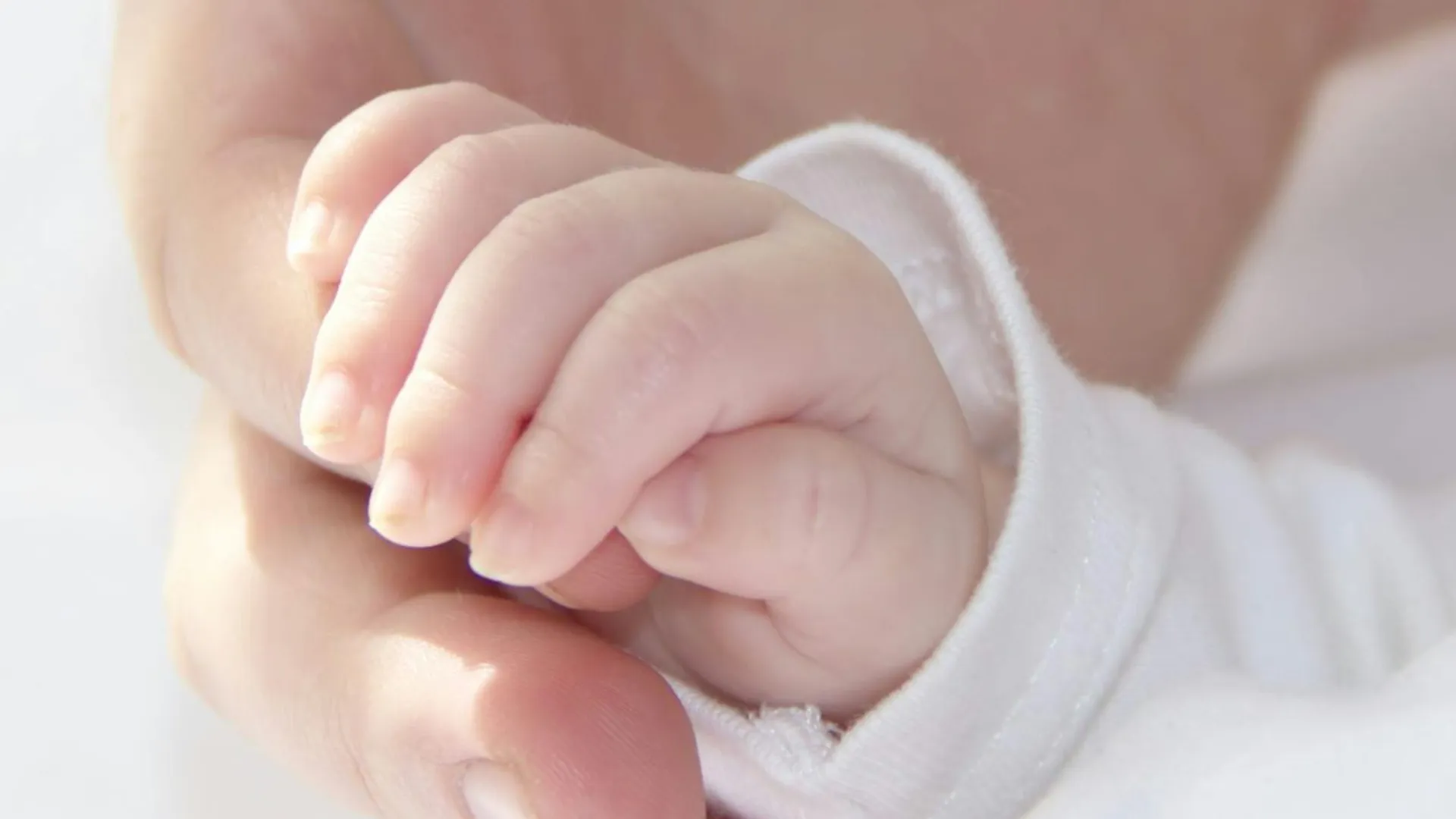 US: One-year-old 'miracle baby' found alive on highway, days after death of brother