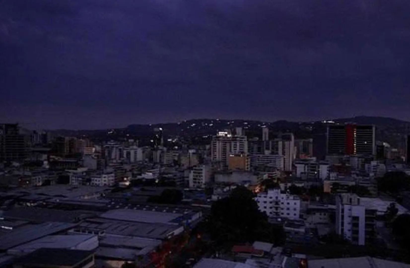 Massive power blackout reported in Ecuador due to 'transmission failure'