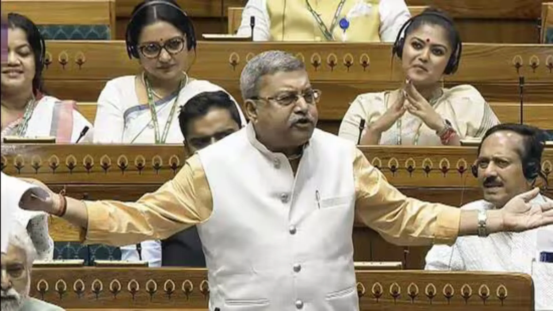 TMC MP says BJP's ‘400 paar’ slogan started with ‘chu’, ended with ‘kit-kit’ at 240; video goes viral
