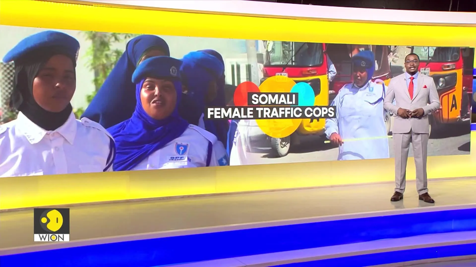 Somalia: Women patrolling streets of Mogadishu