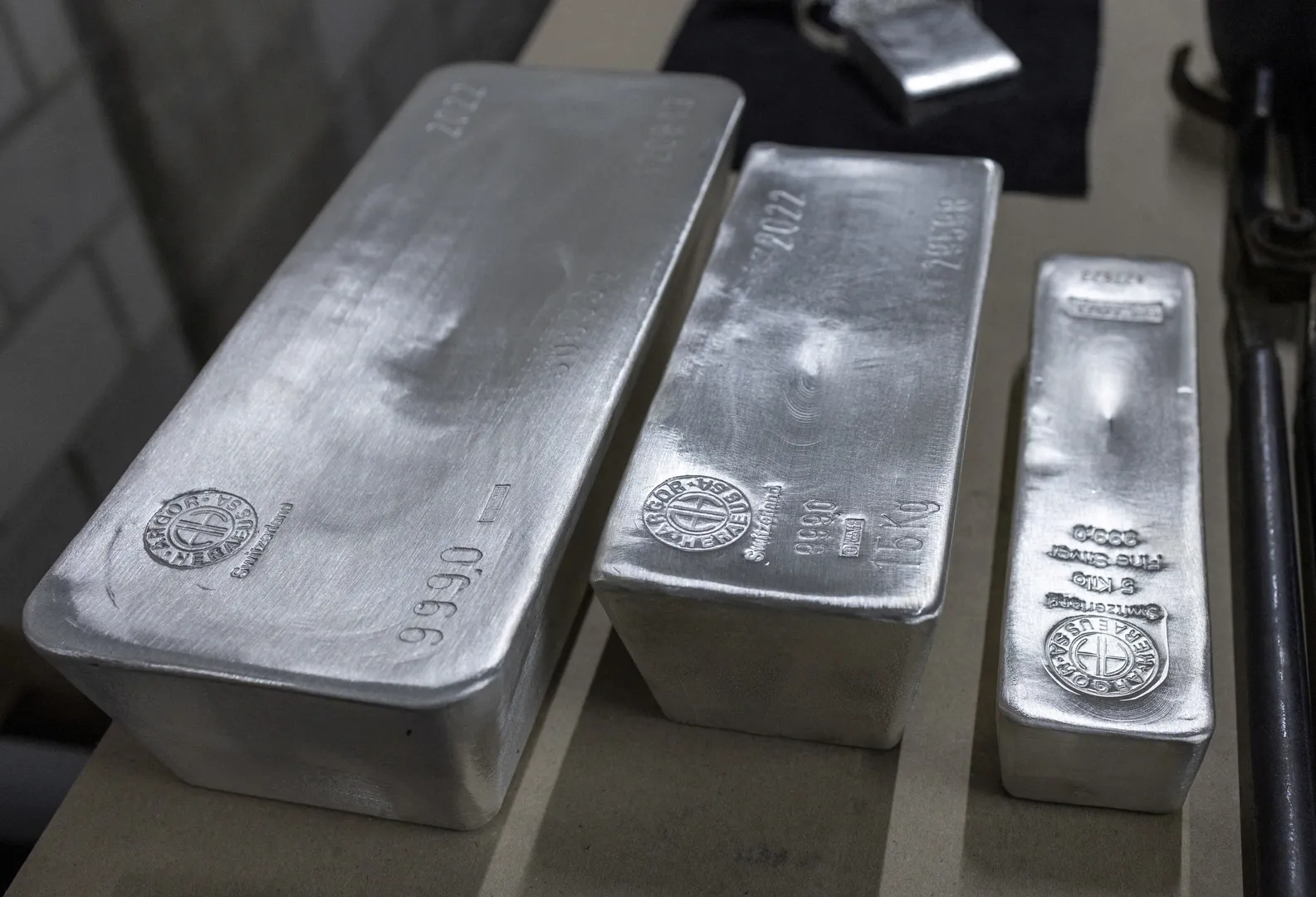 Silver imports no scam, say experts countering opposition claims