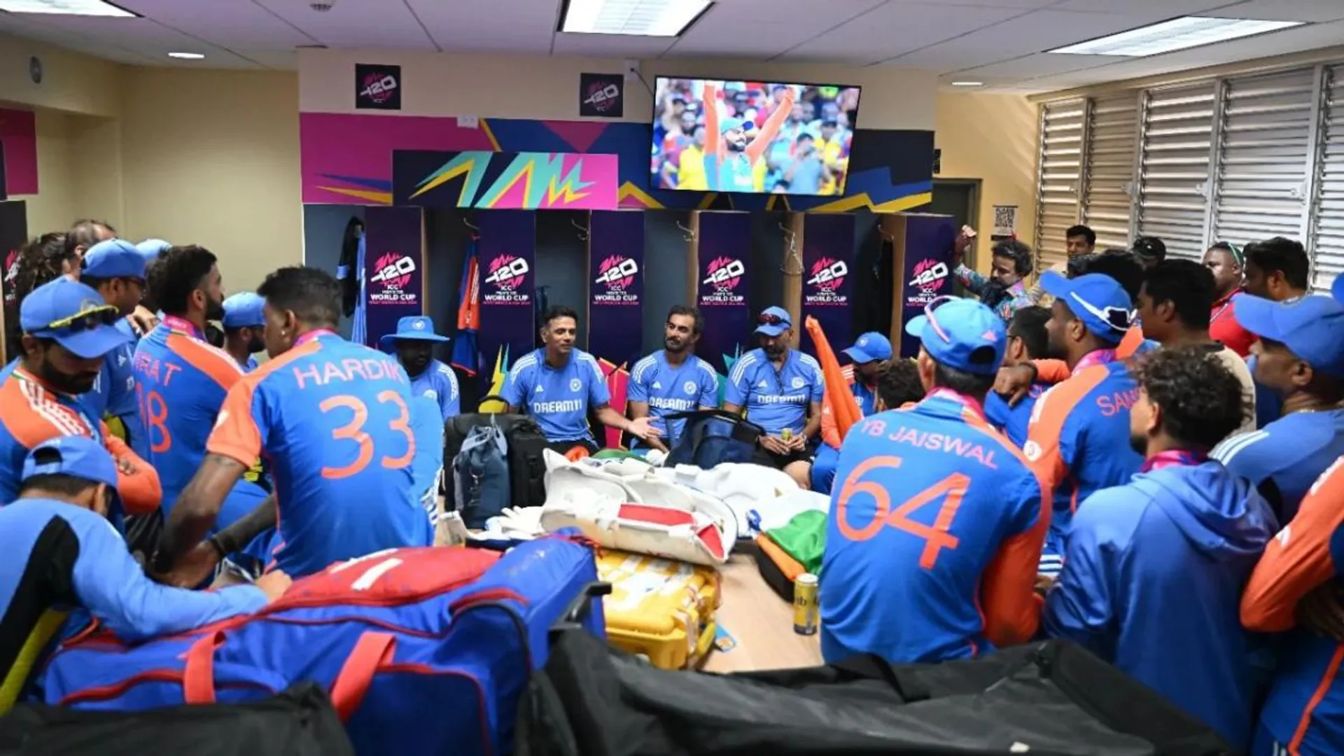 Before Dravid, captain Rohit Sharma offered to take pay cut from prize money for equal allotment – Reports