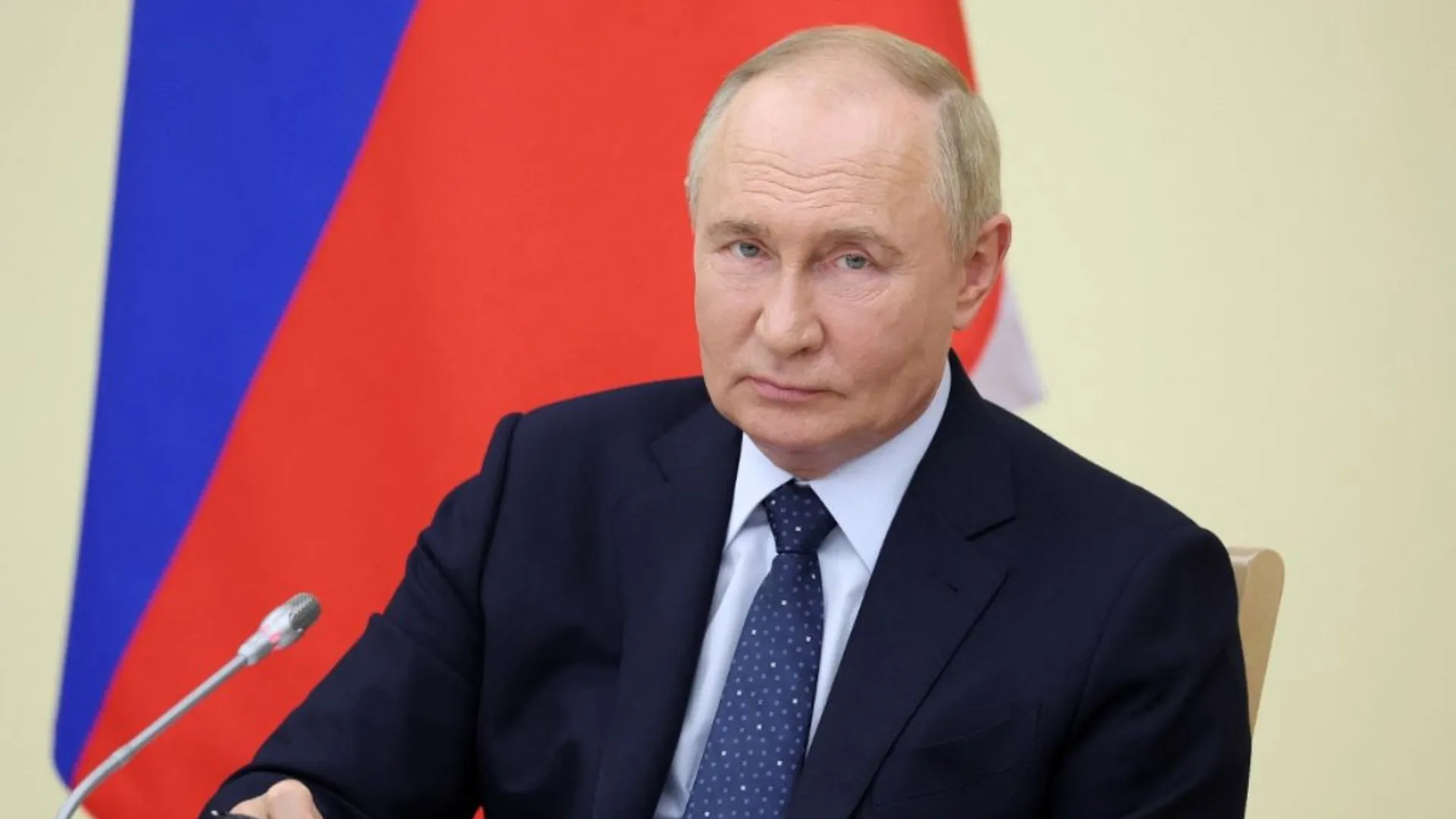 Putin to meet Iranâs president in Turkmenistan for crucial talks on Middle East unrest