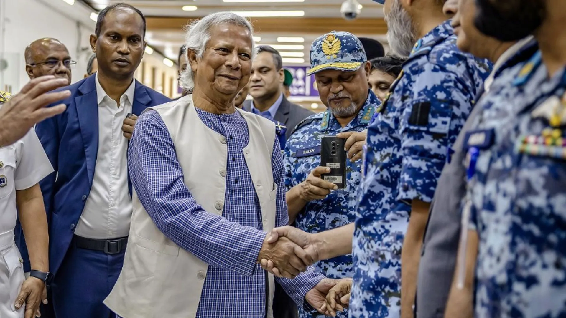 Morning brief: Pak govt's reason for slow internet; South China Sea faceoff updates, and more