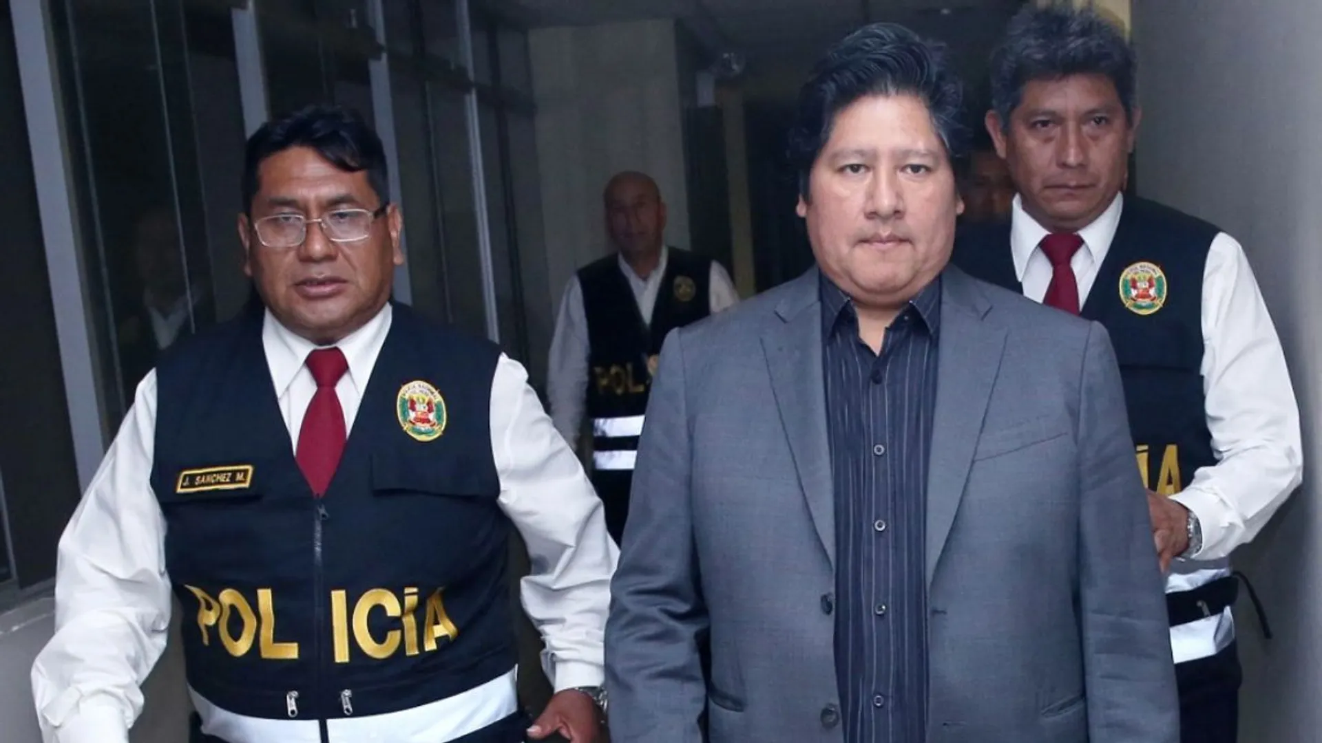 Peru court acquits former football federation president Edwin Oviedo of two murder charges