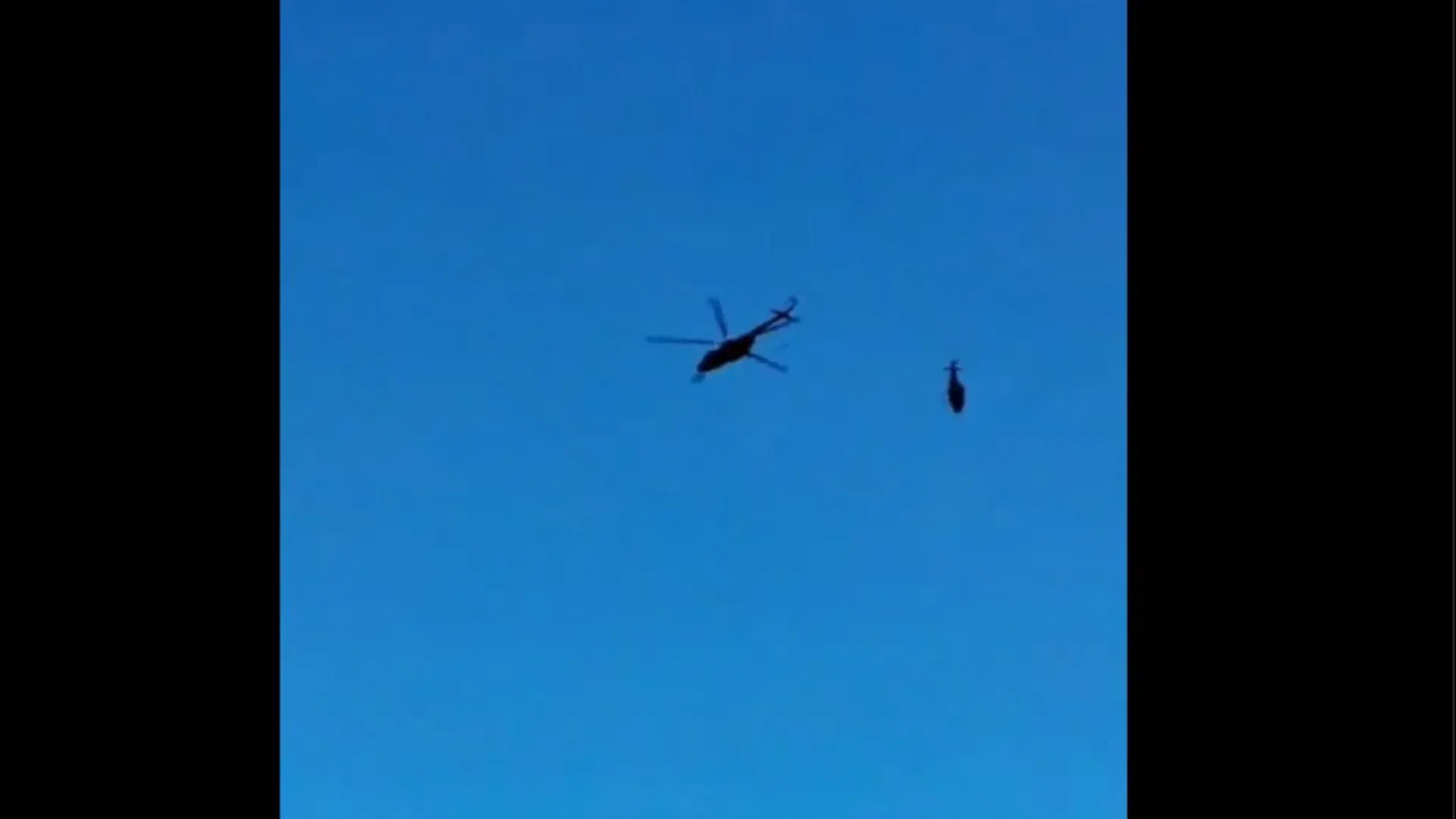 Watch: Helicopter being airlifted by MI-17 aircraft crashes in Uttarakhand's Kedarnath