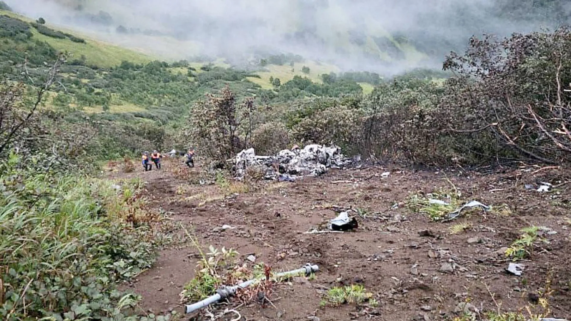 17 bodies found, 5 missing after helicopter crashes in Russia