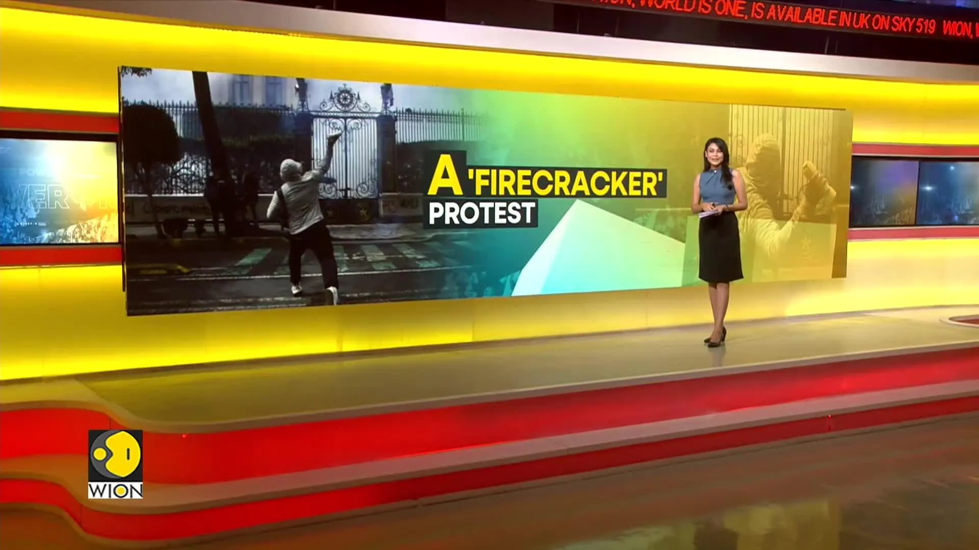 Mexico Protest: Demonstrators Hurl Firecrackers To Protest Mexico's Missing Students
