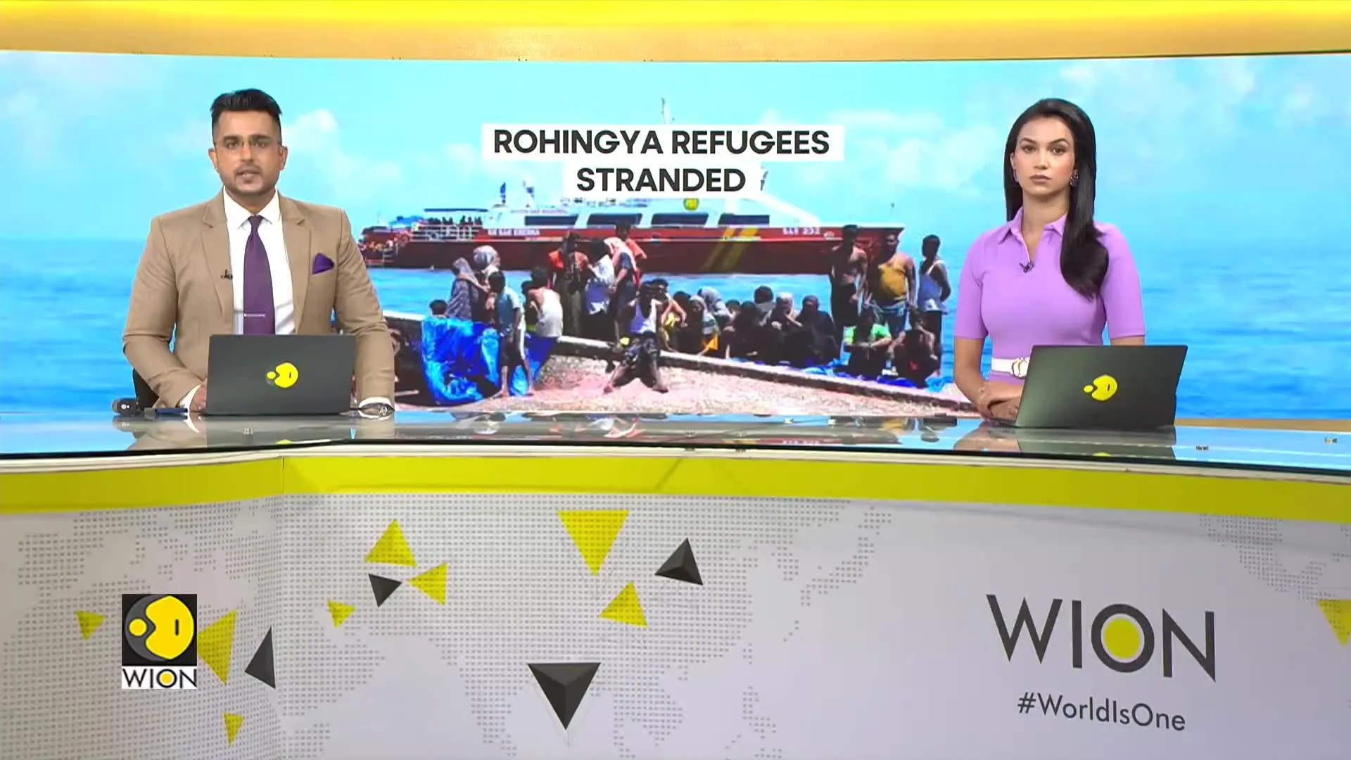 Boat Carrying 140 Rohingya Refugees Stranded Off Indonesian Coast