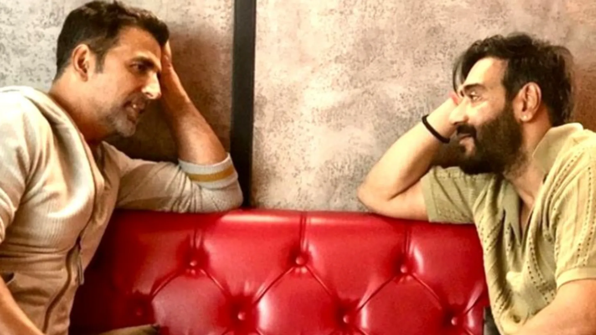 Ajay Devgn soon to direct Akshay Kumar in lead role