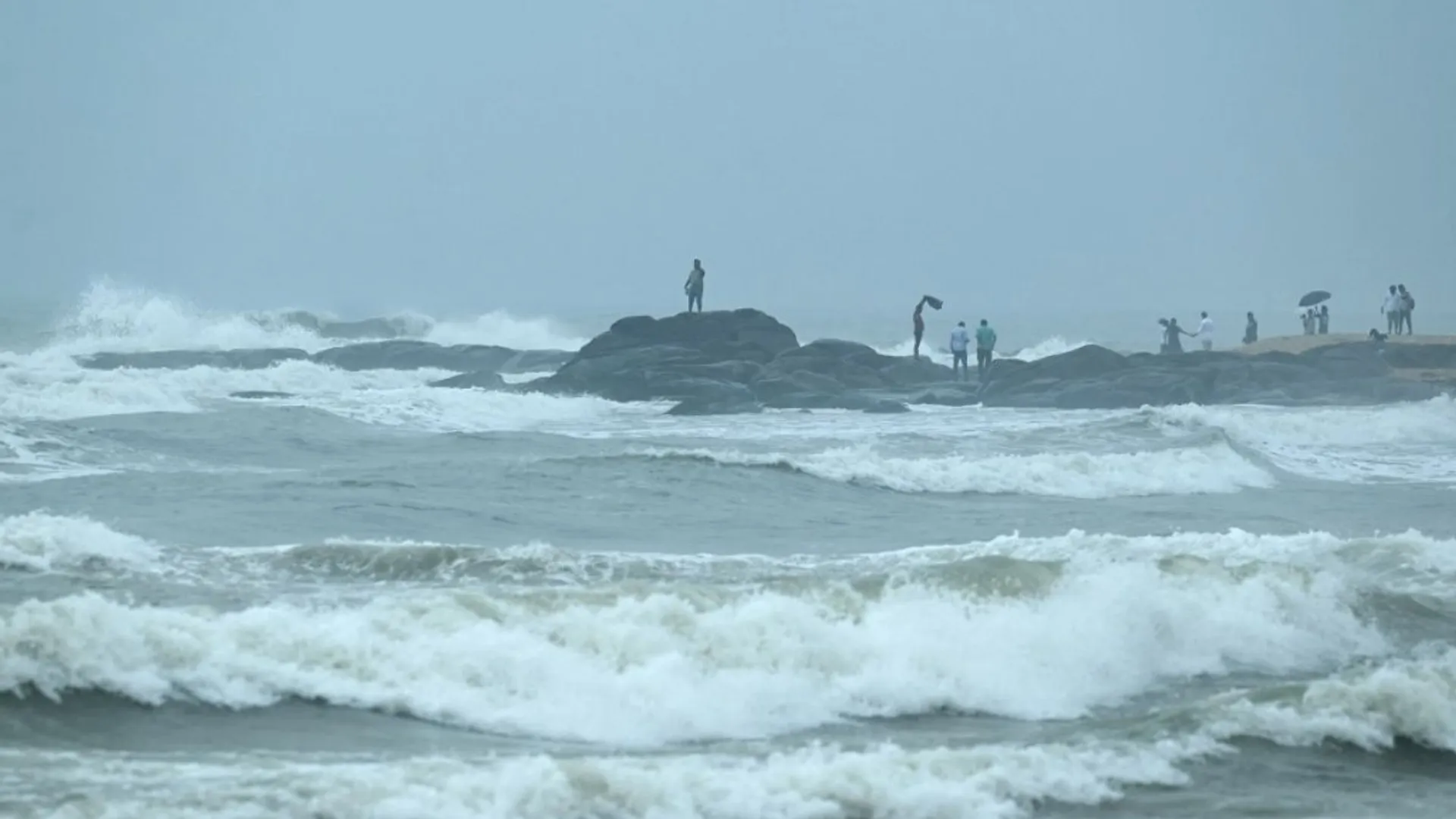 Cyclone Fengal: IMD issues heavy rain alert in Tamil Nadu; schools, colleges closed