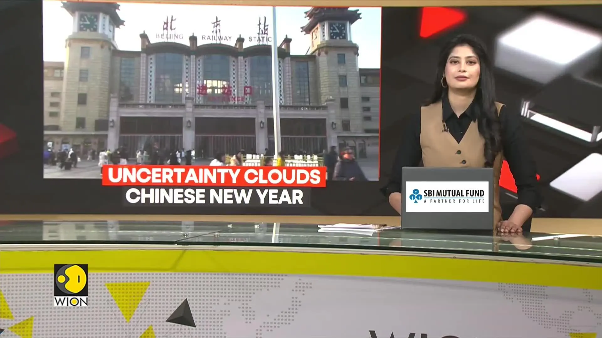 Lunar new year travellers in China face economic uncertainty 