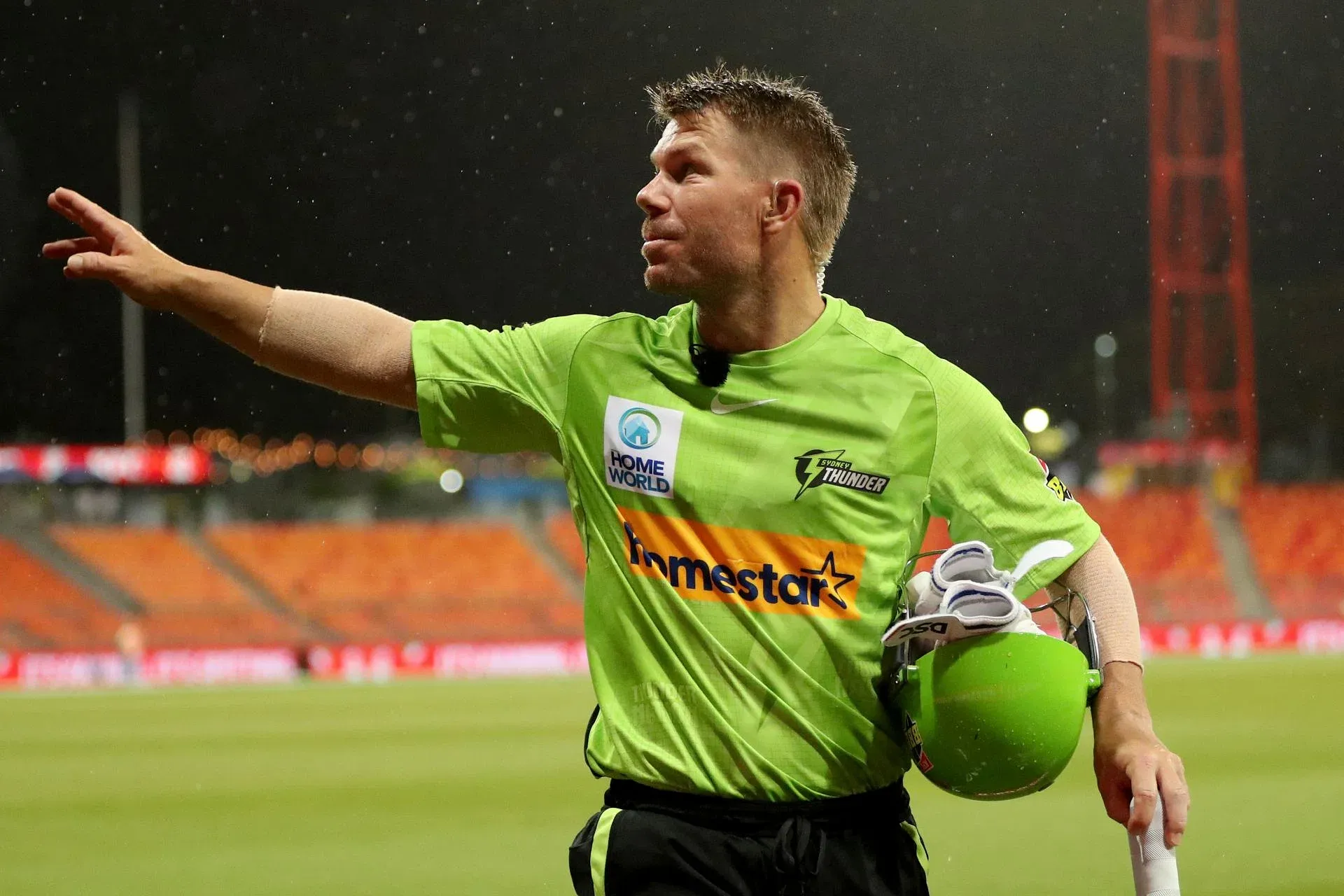 Warner-sportzpoint.com