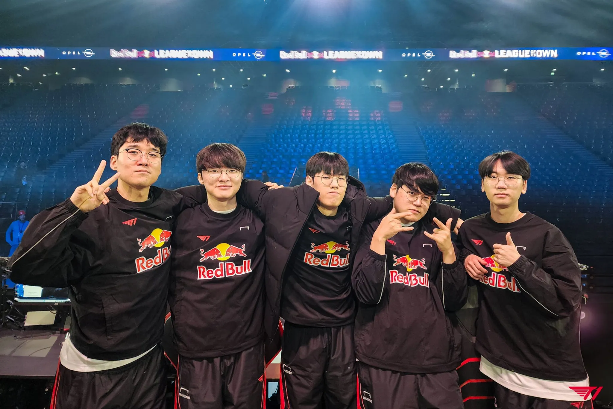 T1 famous esports teams