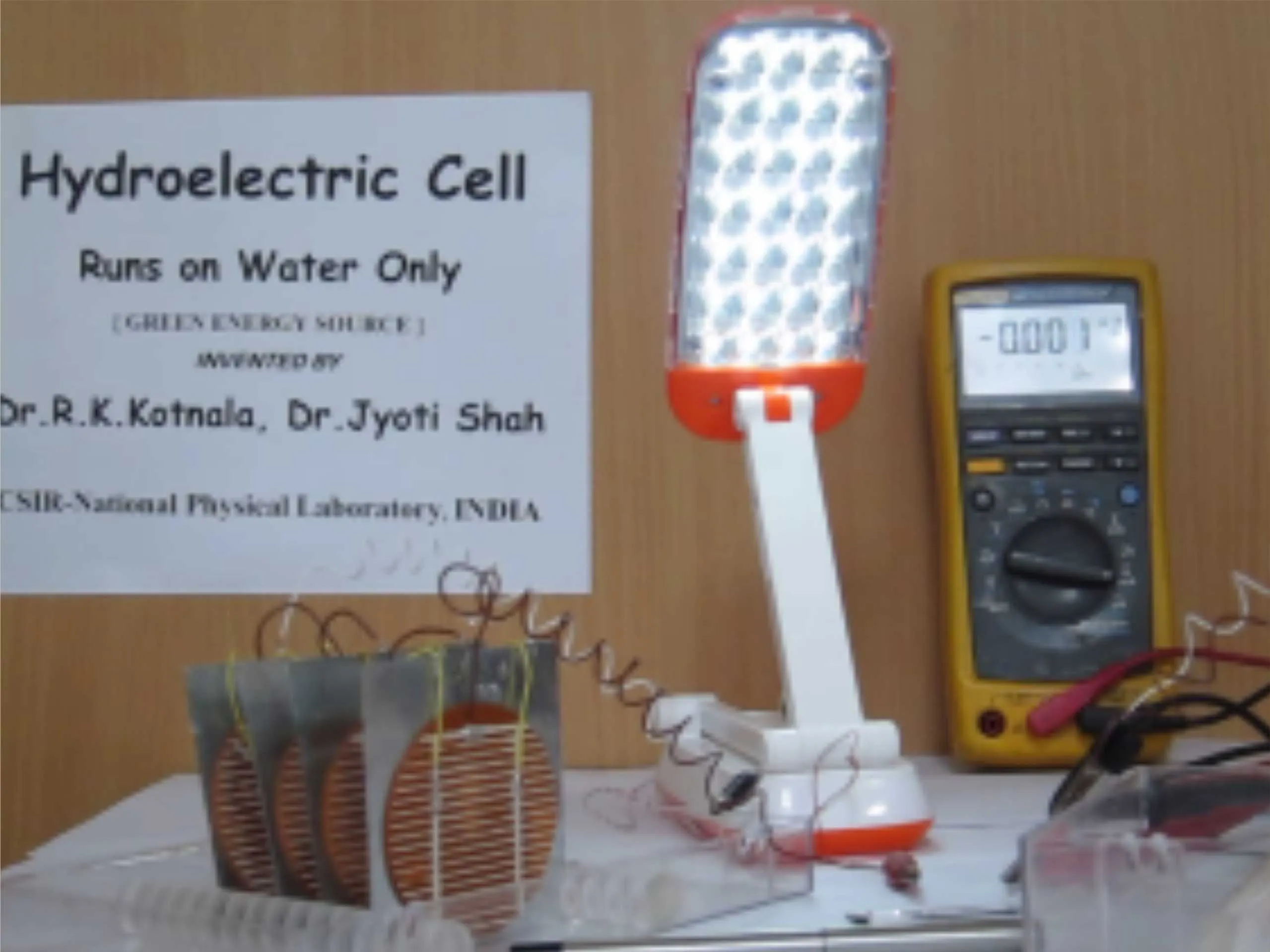 Hydroelectric cell