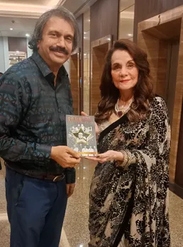 Mumtaz happy to receive book R D Burmania gift from author Chaitanya Padukone