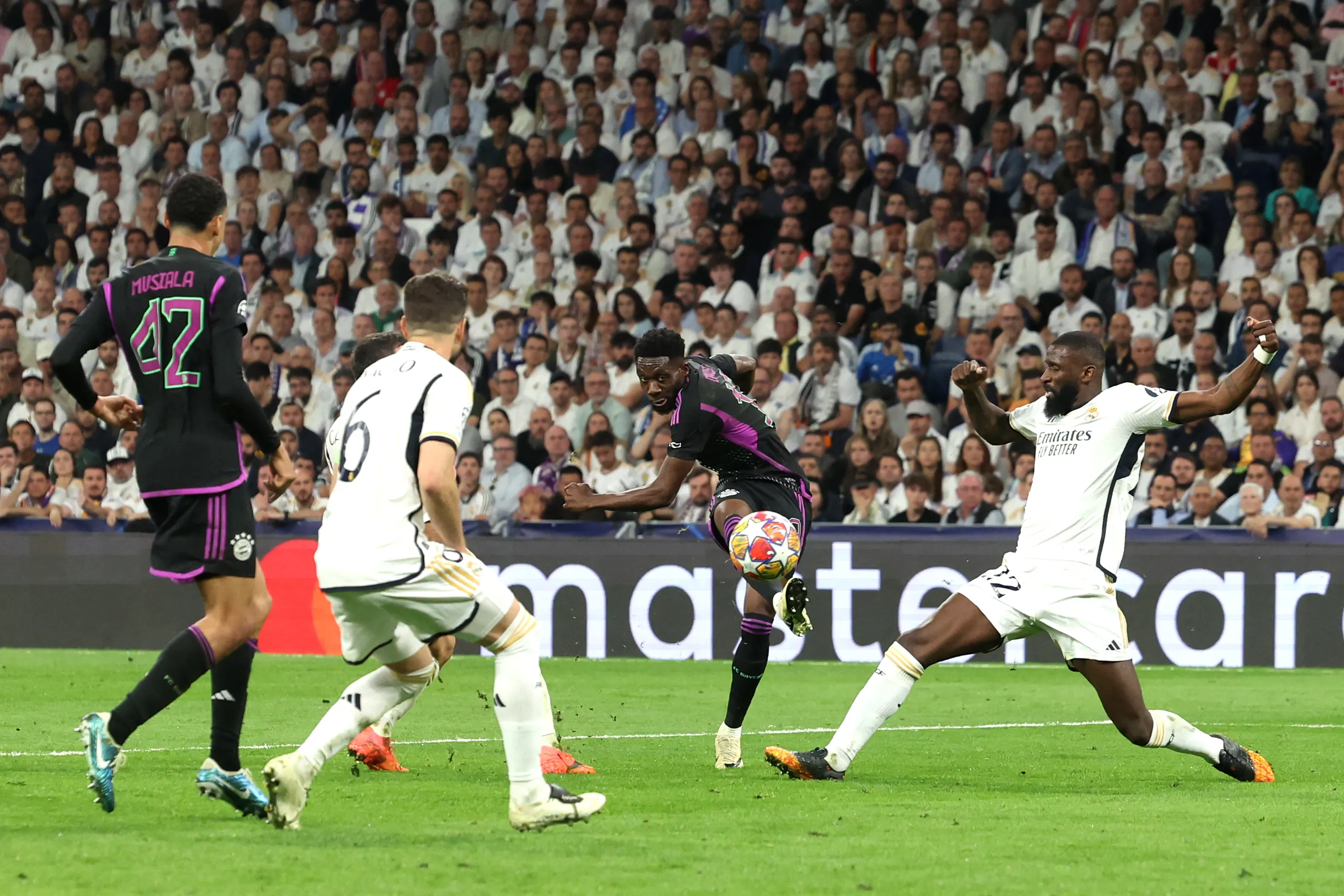 Real Madrid vs Bayern UCL 2023-24 first Semi-final, second leg Live Updates: Alphonso Davies gave Bayern the lead - sportzpoint.com