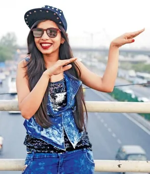 Dhinchak Pooja.jpg