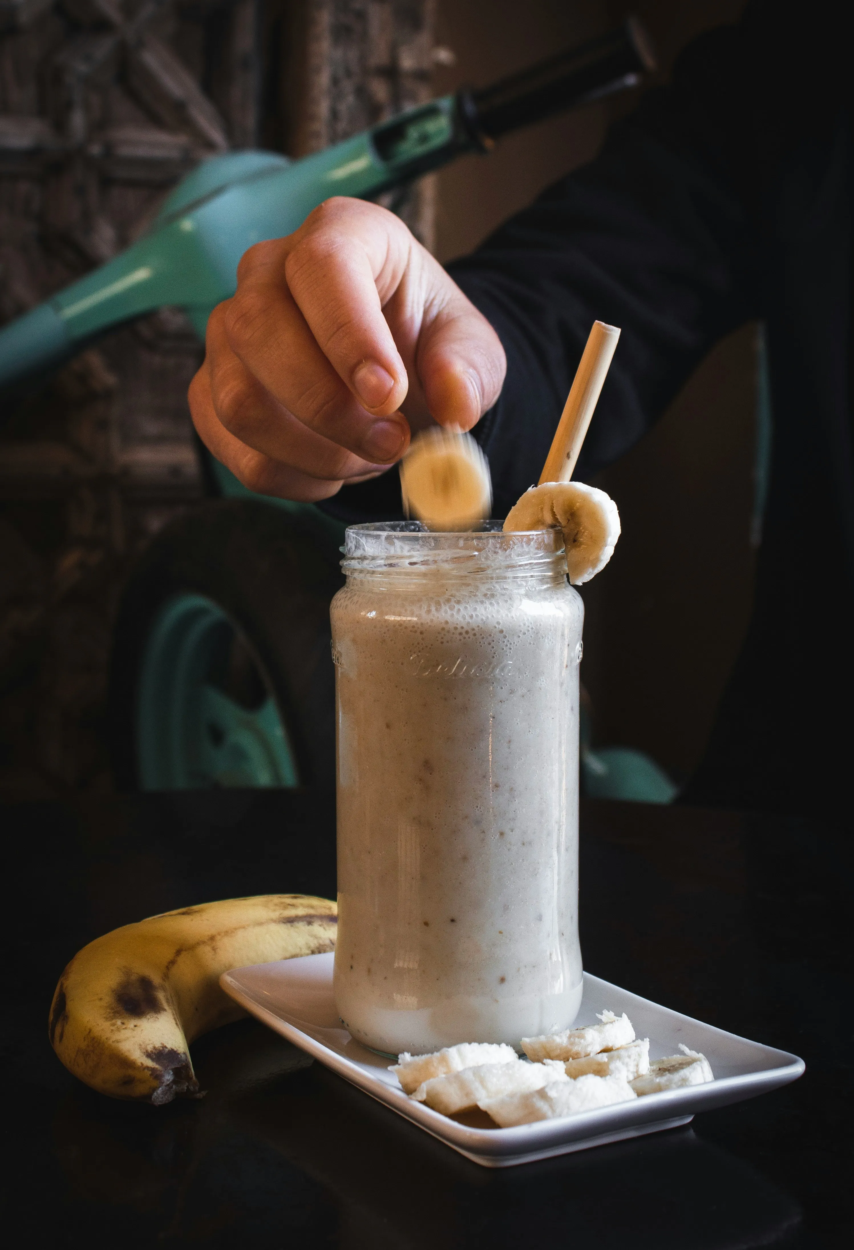 Banana & Almond Shake