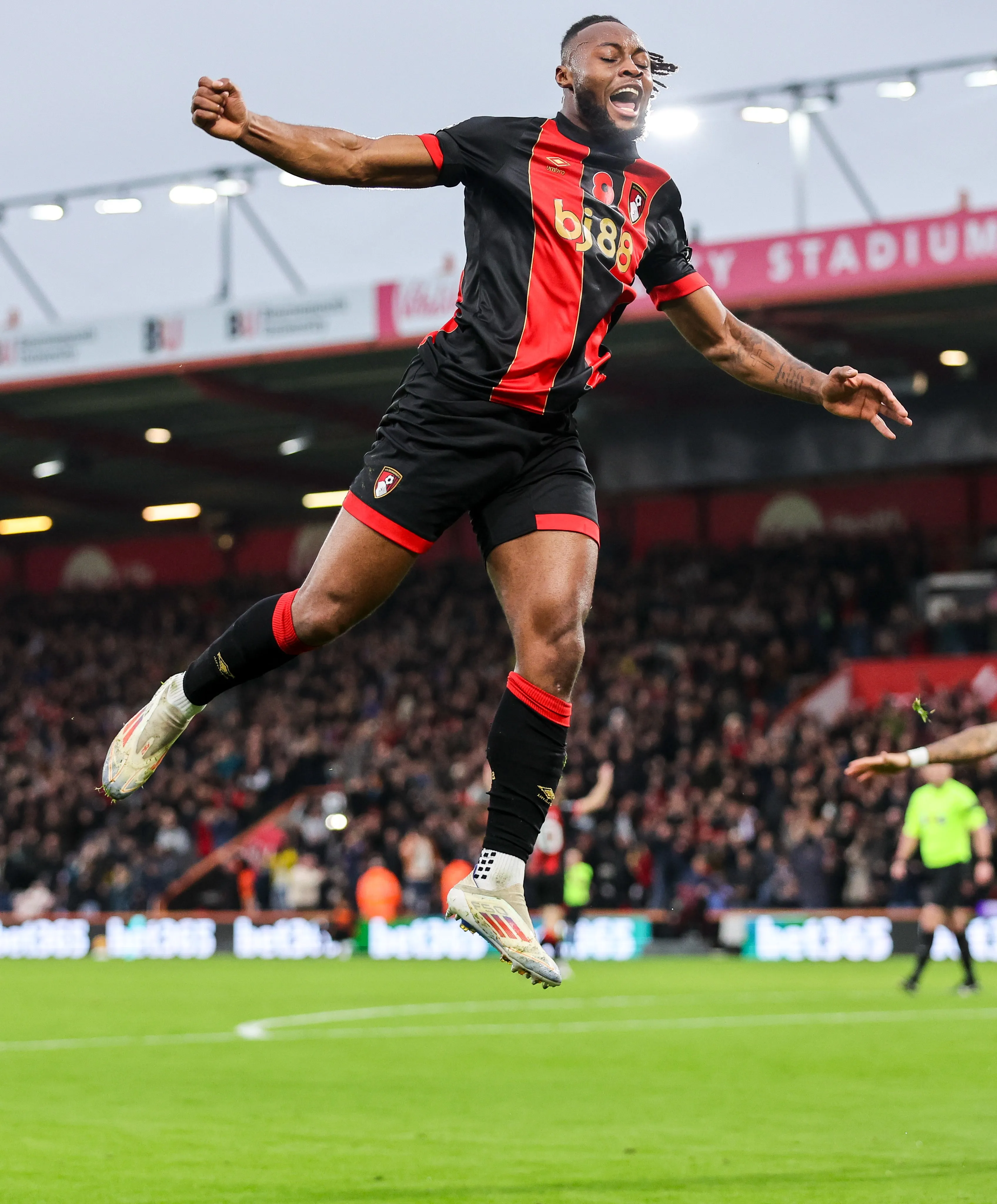 Bournemouth 2-1 Manchester City - sportzpoint.com
