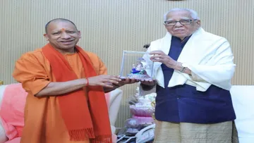 UP: पूर्व राज्यपाल राम नाईक ने CM Yogi से की शिष्टाचार भेंट