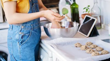 Six-Year-Old Bakes Cookies to Fund Open Heart Surgery