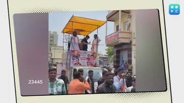 Congress Candidate Campaigns with Shah Rukh Khan Lookalike in Maharashtra, Video Goes Viral