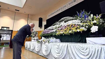 Shari Holds Memorial Service on Second Anniversary of Kazu I Boat Sinking Tragedy