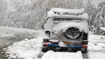 Woman Dies in Mudslide Triggered by Heavy Rains in Kashmir, Highway Blocked for Hours