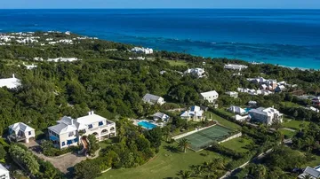 Bermuda Real Estate Firm Expects Surge in Buyers if Fed Cuts Interest Rates