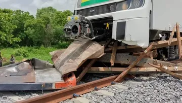 John Boadu Calls for Thorough Investigation into Tema-Mpakadan Train Accident