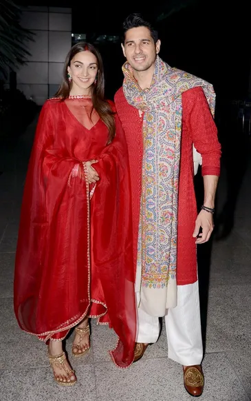 Newlywed Kiara Advani in red salwar suit twins with husband Sidharth  Malhotra in new pics from Delhi - India Today