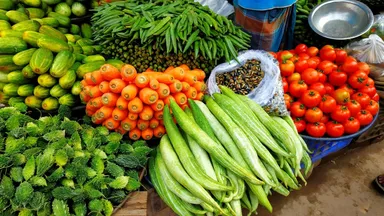 বাংলাদেশের 🇧🇩 সবজি বাজার / তাজা শাক সবজি / বাংলাদেশের কাচা বাজার /  Vegetable Market in Bangladesh - YouTube