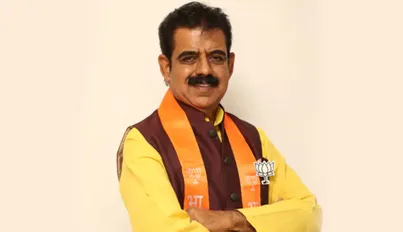 ीौम