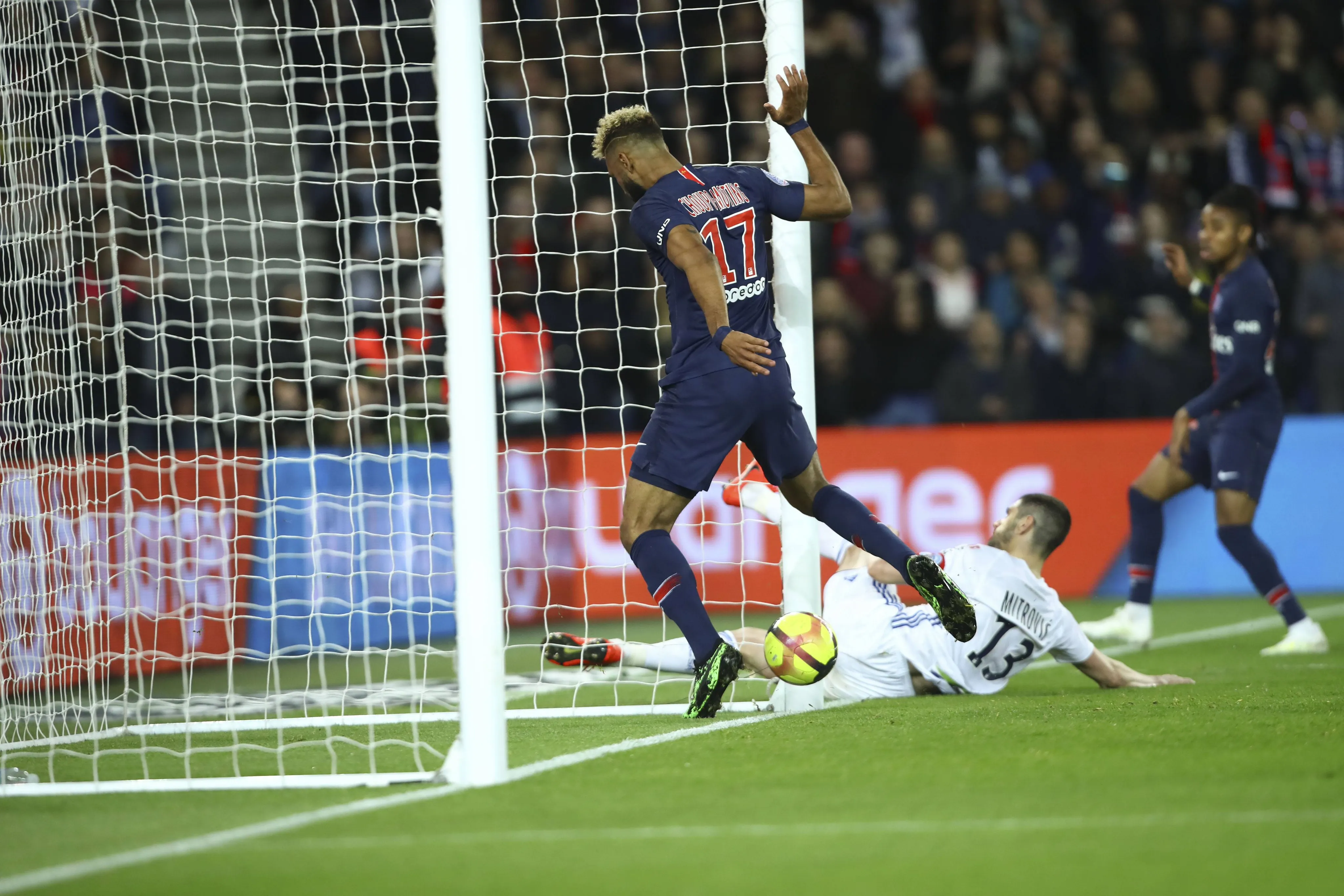 The most shocking goal misses in Football history-sportzpoint.com