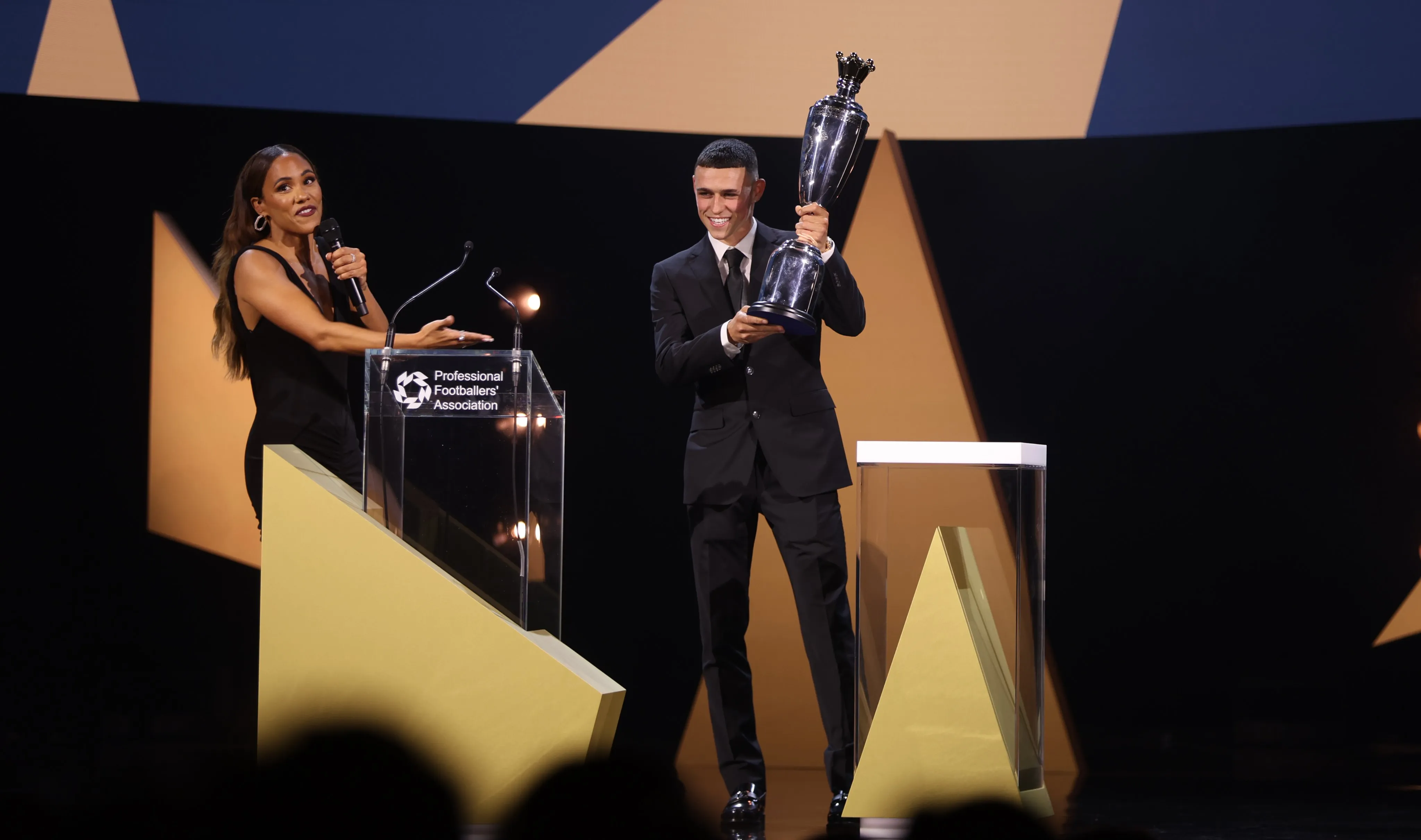 Men's PFA Players’ Player of the Year | Phil Foden - sportzpoint.com