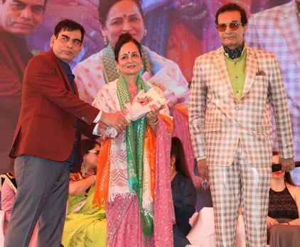 Dr Dharmendra Kumar,Smita thackeray & Dheeraj Kumar